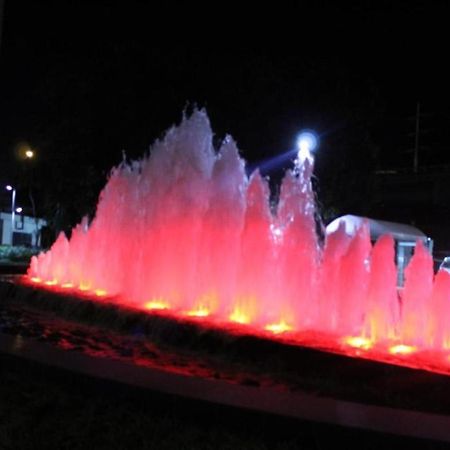 Azure Urban Resort A4 Near Airport Mall With Wavepool Paranaque City Buitenkant foto