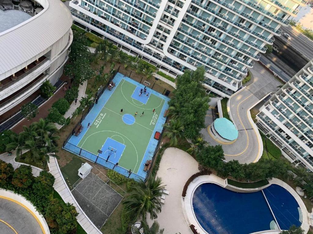Azure Urban Resort A4 Near Airport Mall With Wavepool Paranaque City Buitenkant foto